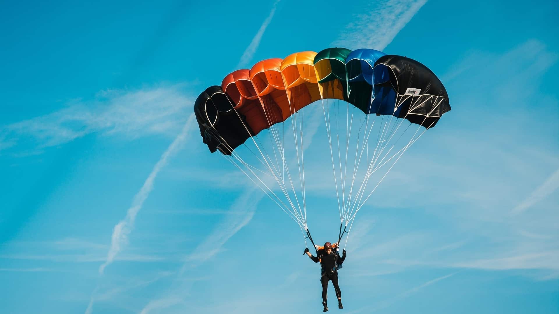 Как прыгнуть с парашютом самому: советы и рекомендации